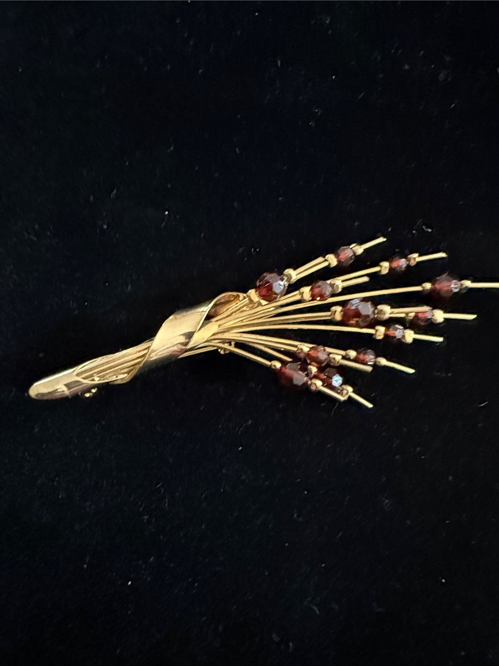 Vintage MCM Flower Bouquet 60s Statement Large Red Beaded Gold Tone Brooch - Picture 2 of 4